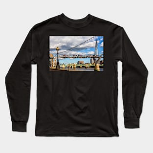 Along Thames river-Daily life Long Sleeve T-Shirt